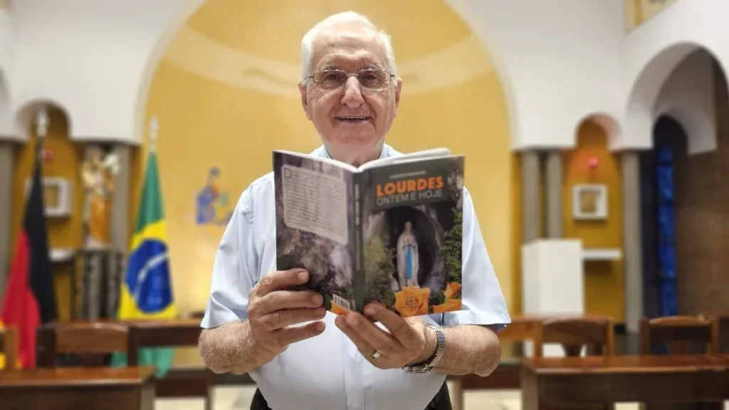 Imagem Padre Alberto Livro Lourdes do artigo A presença da Virgem de Lourdes na vida do povo de Deus
