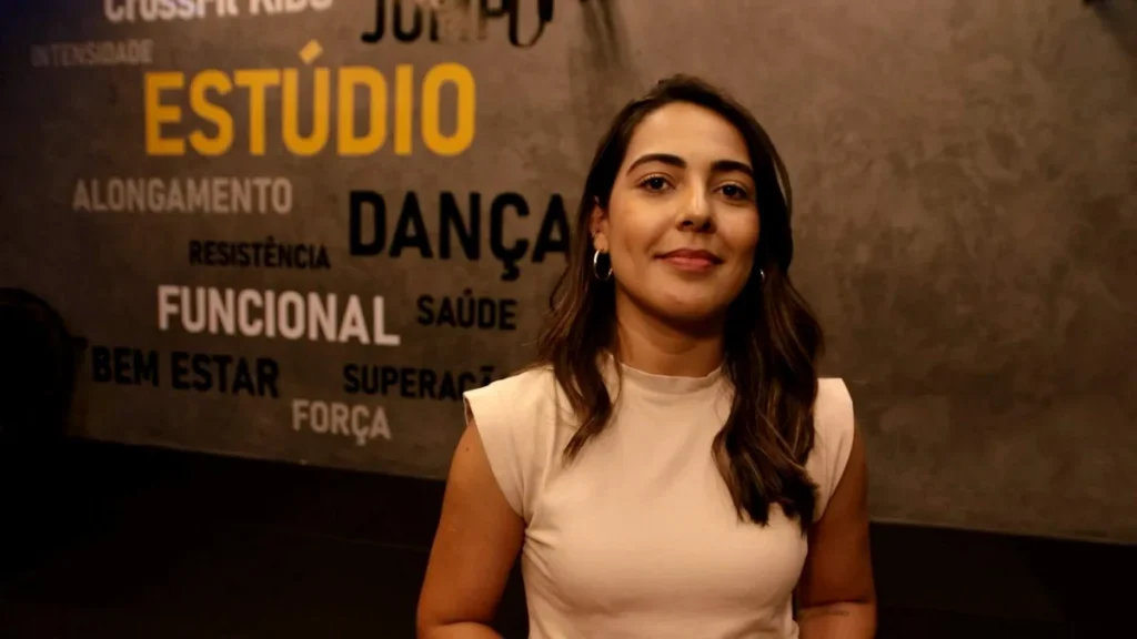 Imagem ARQ 1 do artigo "Arquivo A" destaca a importância das atividades físicas para o corpo