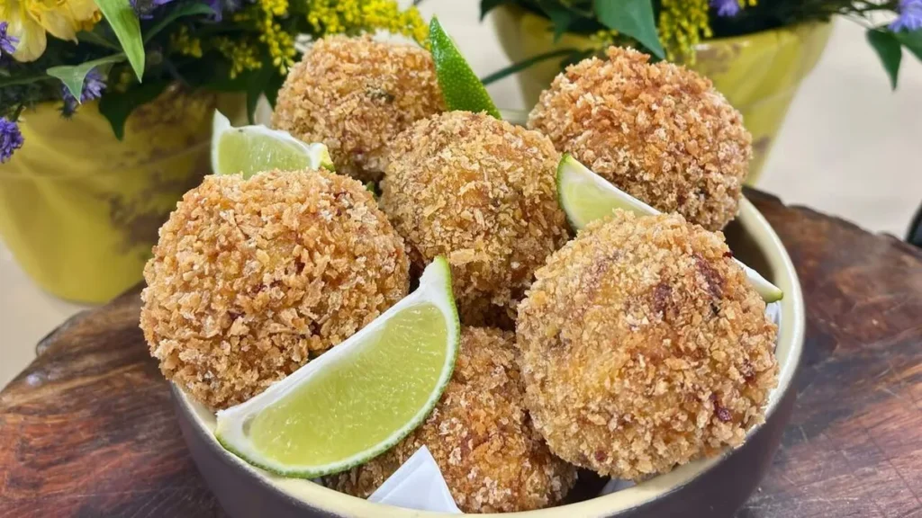 Imagem Bolinho de Abobora com Carne SecaYSanta Receita do artigo Bolinho de Abóbora com Carne Seca – Santa Receita