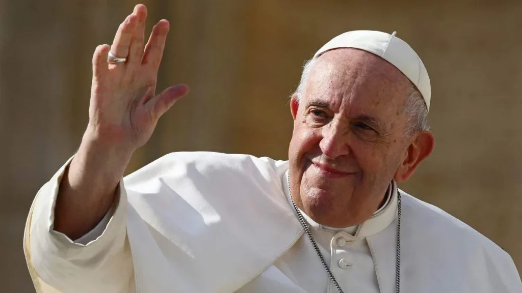 Imagem papa francisco thiagoleon do artigo TV Aparecida transmite a oração do Santo Rosário pelo Papa Francisco