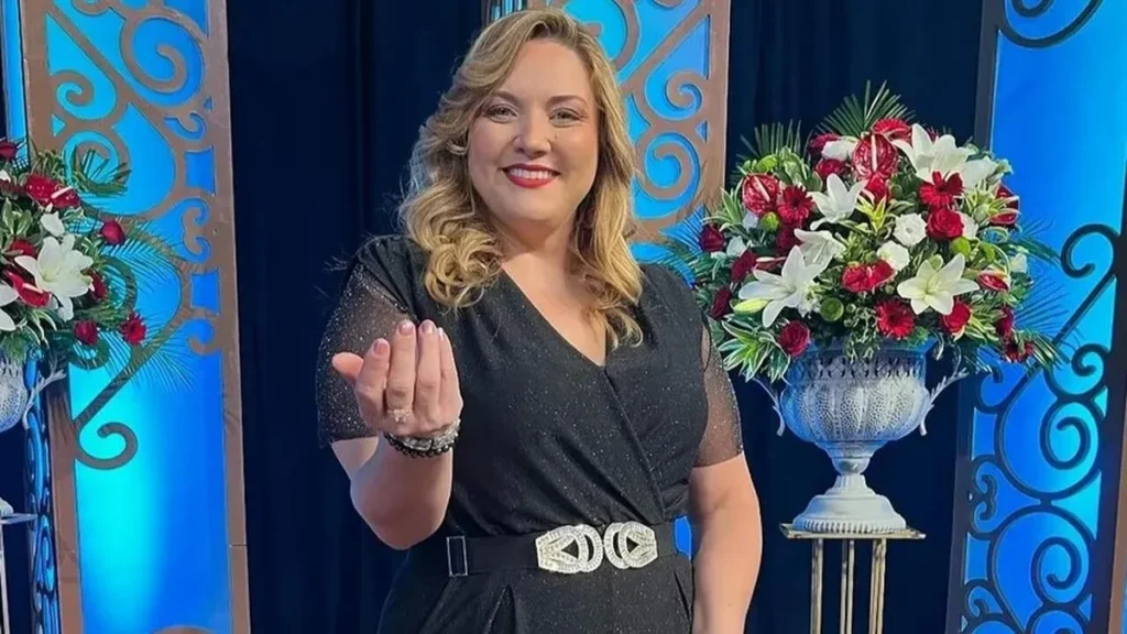 Imagem 1. Mariangela Zan Producao TV Aparecida do artigo "Aparecida Sertaneja" recebe Eliane Camargo e a dupla Vitória e Gabriela