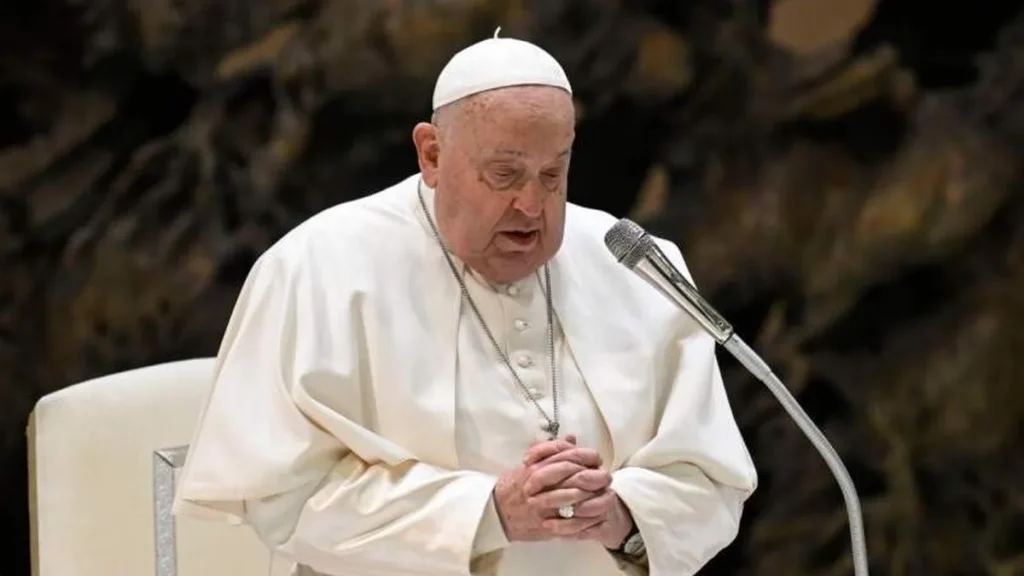 Imagem papa audiencia geral 2025 do artigo O mundo reza pelo Papa Francisco, um mês internado no Gemelli