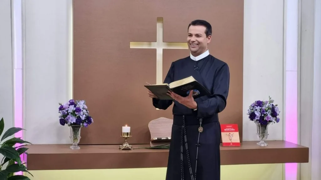 Imagem Gabriela Souza e Lucas Martins 14 do artigo “Intercede por Nós” nos convida a olhar para o próximo com mais amor