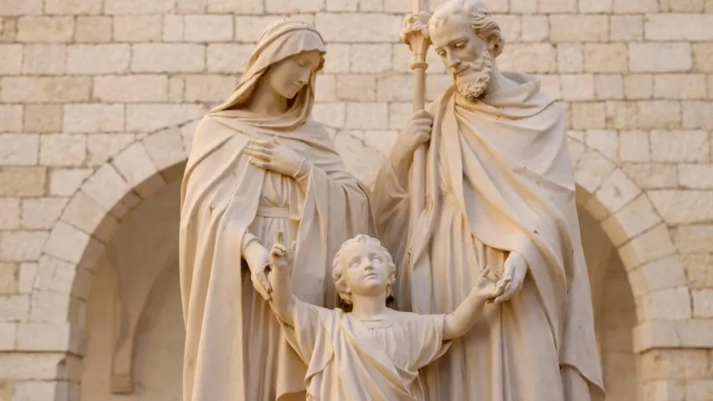 Imagem monumento da sagrada familia do artigo Pratique exercícios espirituais com São José