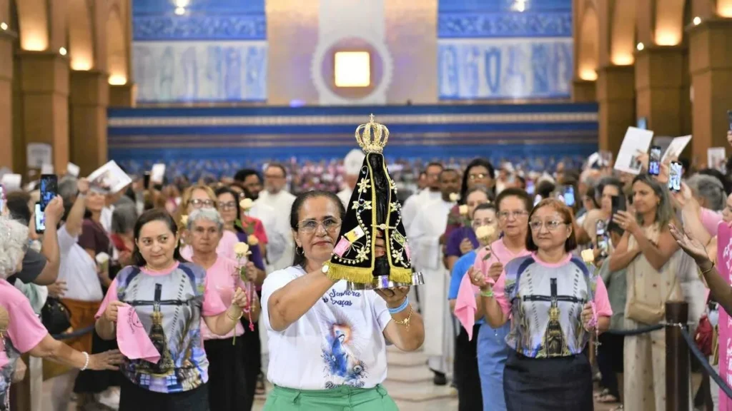 Imagem Mulheres do Terco e Nossa Senhora do artigo Saiba quando será a próxima Romaria do Terço das Mulheres