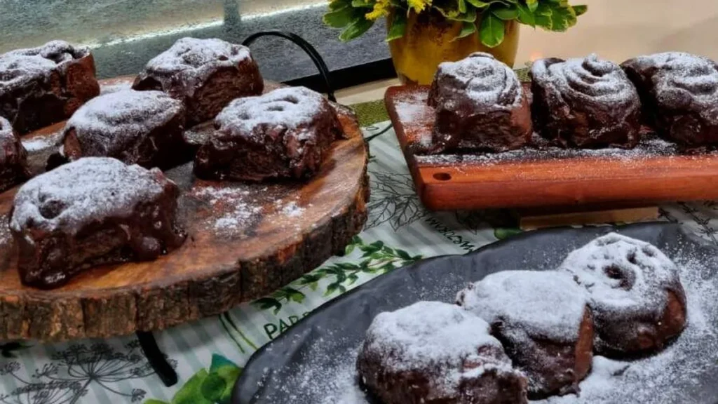 Imagem cinnamon roll chocolate sar do artigo Cinnamon Roll de Chocolate - Santa Receita