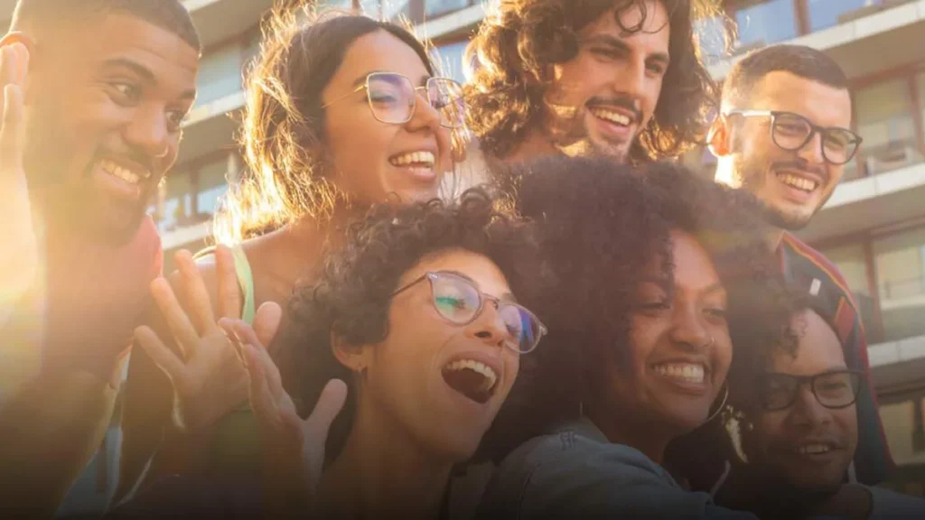 Imagem Jovens reunidos do artigo Celebrando o Dia Mundial da Juventude
