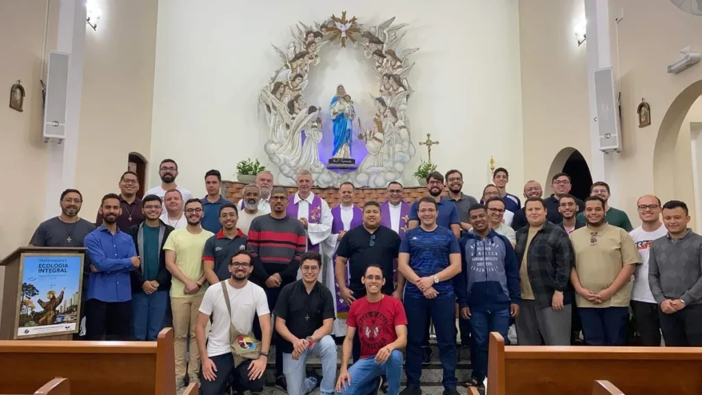 Missionários Redentoristas e juniorista na Paróquia Nossa Senhora da Esperança em Sapopemba (SP)