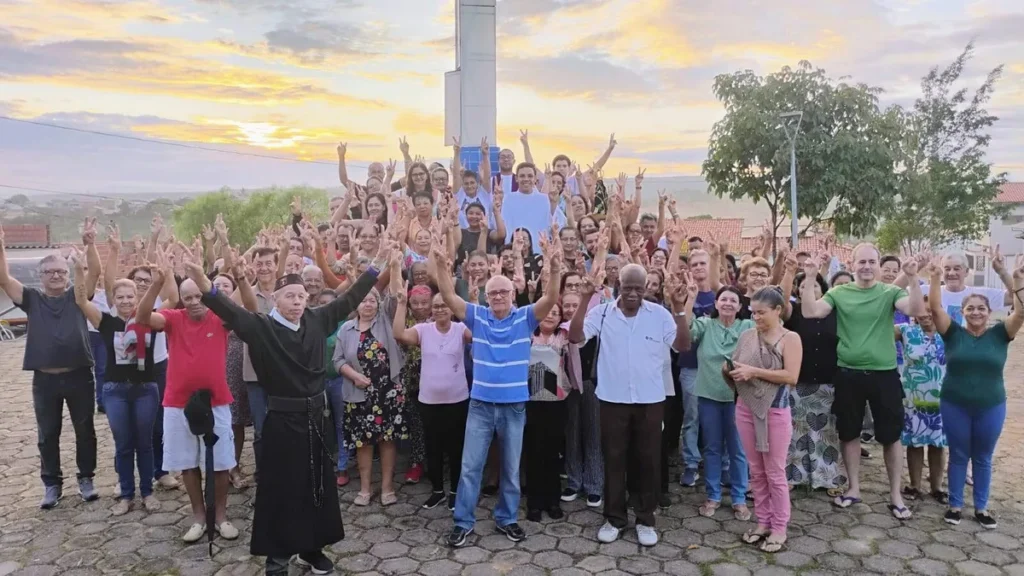 Equipe Missionária e leigos em Carabonita (MG)