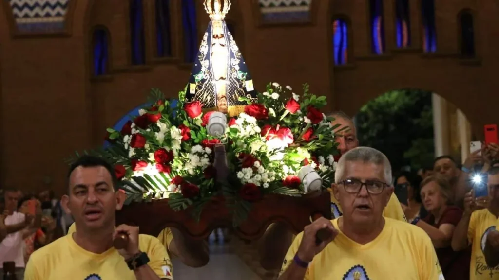 Imagem Dia Oracional abril 2025 do artigo Dia Oracional Mariano celebra a Mãe da humanidade
