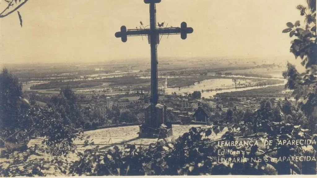 Desde 1925 o Morro do Cruzeiro abriga cerimônias da Semana Santa