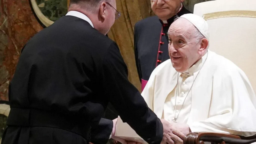Imagem papa francisco e padre rogerio gomes do artigo Superior Geral Redentorista destaca o legado do Papa Francisco
