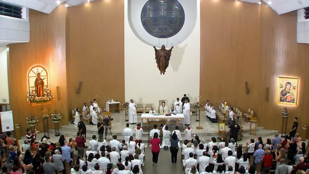 Imagem sao geraldo magella santuario Easy Resize.com do artigo TV Aparecida transmite Missa da Elevação da Igreja de São Geraldo Magella