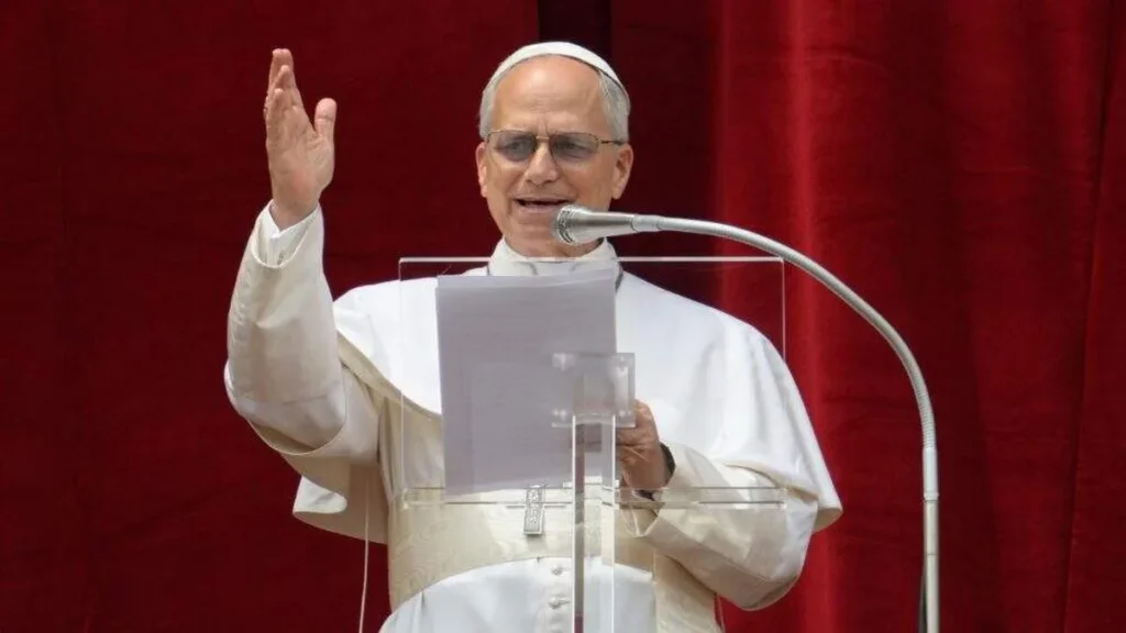 Imagem primeiro discurso dominical de leao xiv do artigo “Não tenham medo de seguir Jesus”, pede Papa Leão XIV em primeiro Regina Coeli