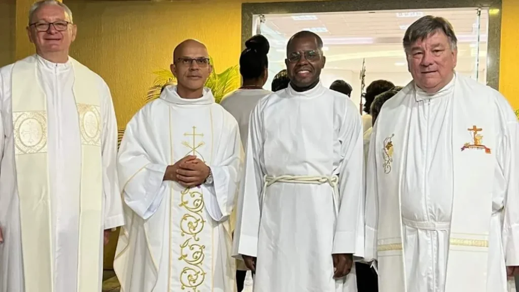 Pe. Jerome Echevarría, C.Ss.R., e Pe. Andrzj Kukla, C.Ss.R., visitam a Paróquia Nossa Senhora das Candeias em Salvador (BA)