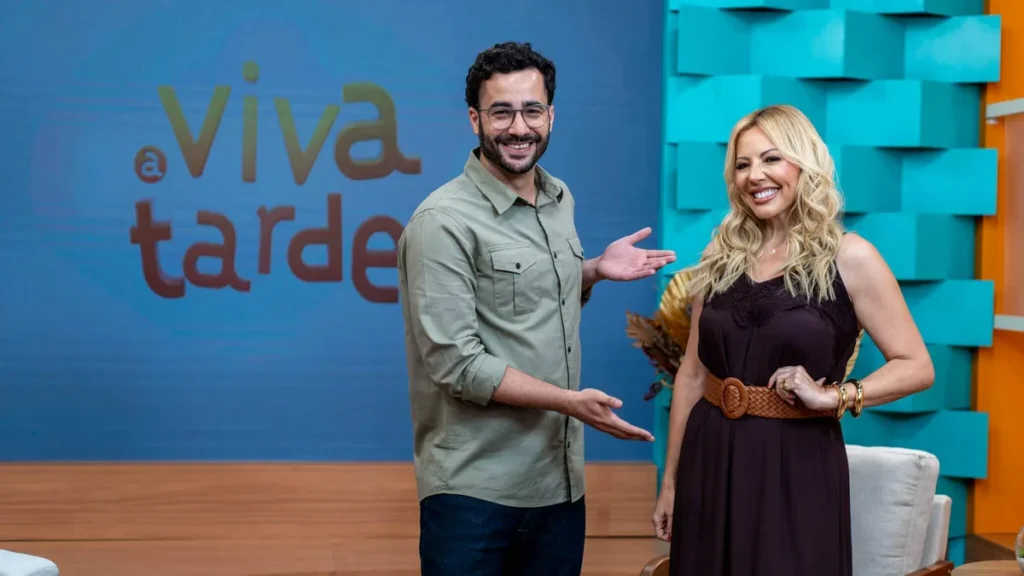 Imagem Viva a Tarde Davi Barbosa TV Aparecida 1 do artigo TV Aparecida estreia hoje nova programação