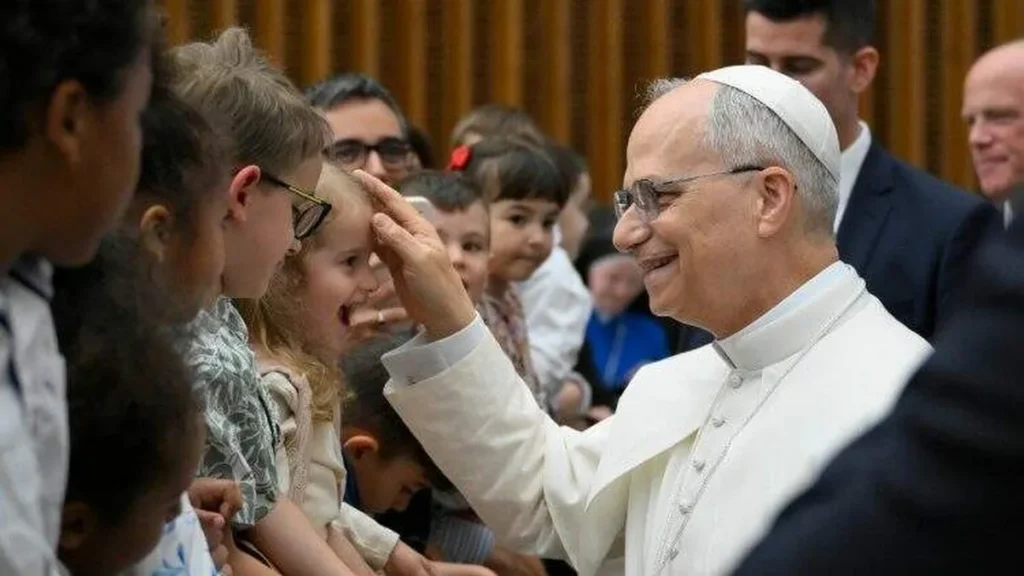 Imagem papa no encontro com funcionarios do artigo Santo Padre destaca a importância do trabalho da Cúria e do Vicariato de Roma