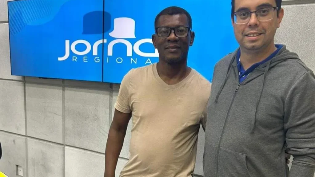 Imagem Claudinei Correa em entrevista ao JR do artigo Aparecida realiza a 1ª Conferência Municipal de Promoção da Igualdade Racial