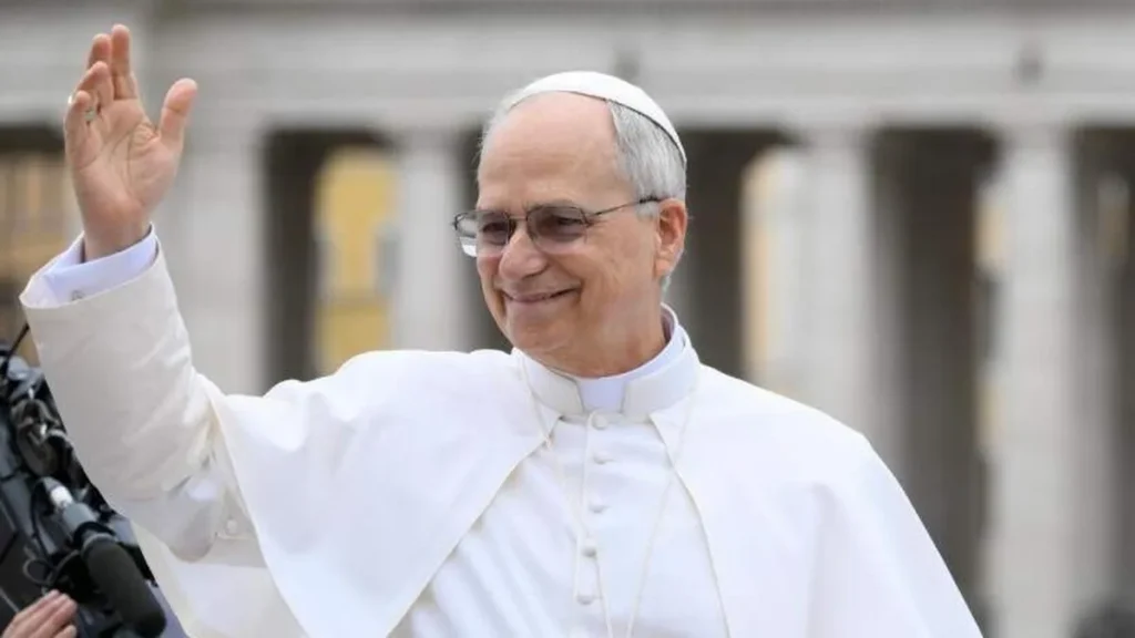 Imagem Papa Leao XIV em sua primeira audiencia geral do artigo Papa Leão XIV conduz sua primeira Audiência Geral