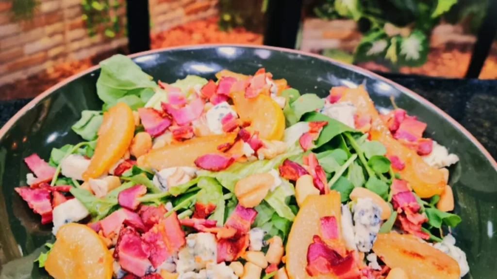 Imagem Salada de Gorgonzola SDV do artigo Salada de pêra com gorgonzola - Sabor de Vida