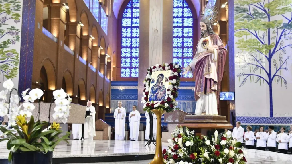 Imagem Missa Nossa Senhora do Perpetuo Socorro e Sagrado Coracao de Jesus do artigo Santuário celebra o Sagrado Coração de Jesus e a Mãe do Perpétuo Socorro
