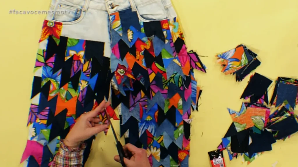 Imagem Calca Junina FVM do artigo Calça Tendência de Bandeirinhas - Faça Você Mesmo