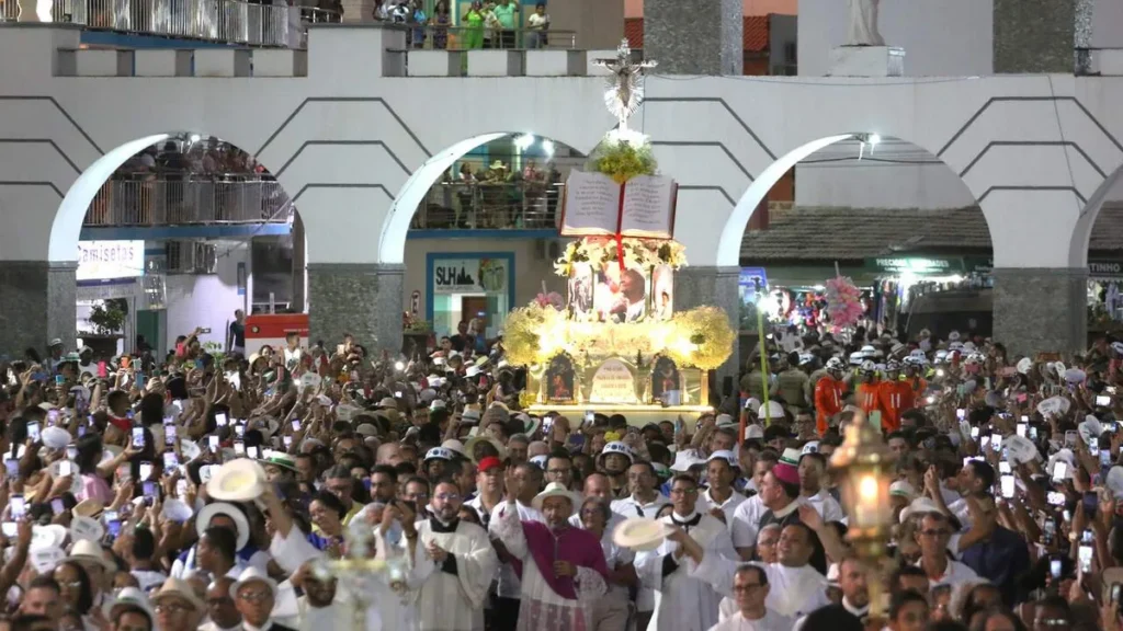 Imagem Bom Jesus da Lapa Procissao do artigo Bom Jesus da Lapa: Novena e Festa destacam o Ano Jubilar da Esperança
