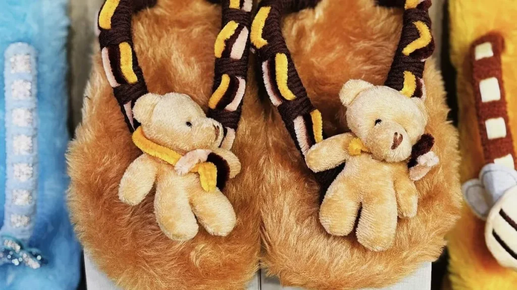 Imagem Chinelo Pelucia FVM do artigo Chinelo de Pelúcia (personalizado) - Faça Você Mesmo