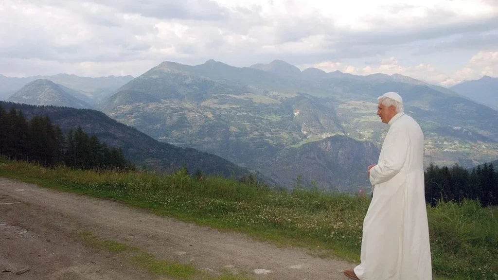 Imagem papa bento xvi de ferias do artigo O que os últimos papas aconselham sobre as férias?