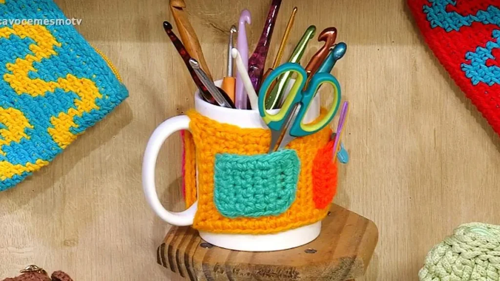 Imagem porta caneca faca voce mesmo do artigo Capa de Caneca em Crochê - Faça Você Mesmo