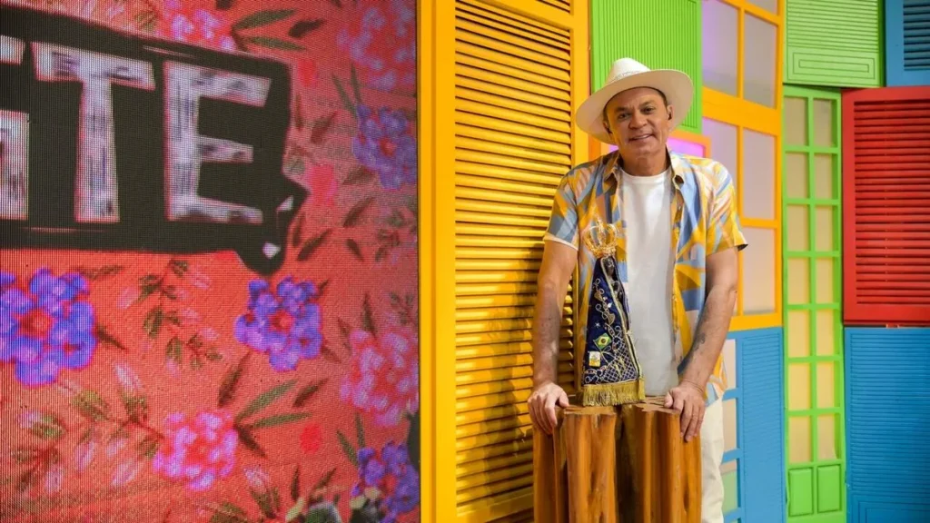 Imagem Frank Aguiar apresentador do aqui tem nordeste by Davi Barbosa do artigo Trimanos e Rastapé animam o palco do “Aqui Tem Nordeste”