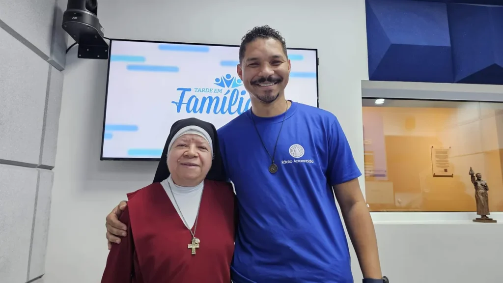 Imagem Madre Maria Luiza monja redentorista no Tarde em Familia do artigo Silêncio, oração e missão: a vida das Monjas Redentoristas