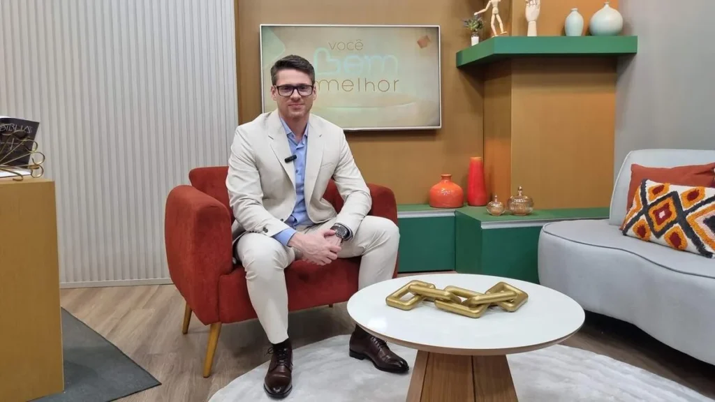 Dr. Rodrigo Gurgel nos estúdios da TV Aparecida