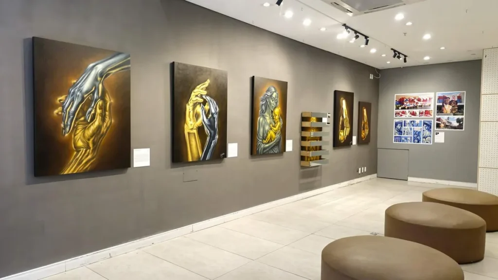 Imagem exposicao diferentes iguais buriti shopping guara junior santos do artigo Mostra "Diferentes Iguais" traz arte e fé em diálogo simbólico