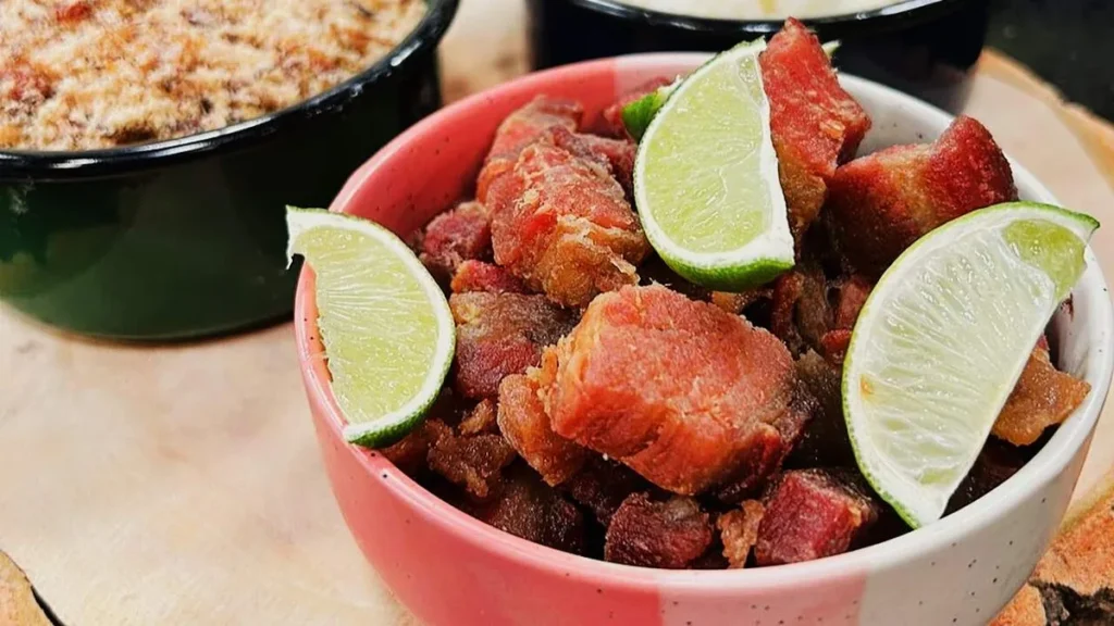 Imagem torresmo sabor de vida do artigo Torresmo Crocante e Sequinho e Farofa com Bacon - Sabor de Vida