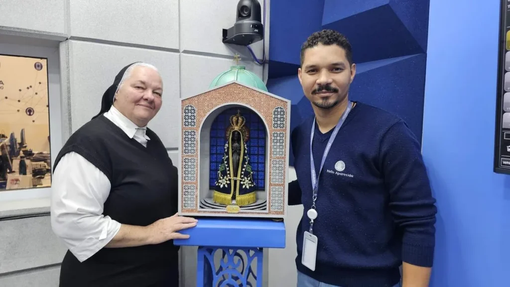 Imagem Irma Katia Segateli Madre Geral das Irmas Mensageiras do Amor Divino do artigo Mensageiras do Amor Divino: testemunhas da esperança no mundo em missão
