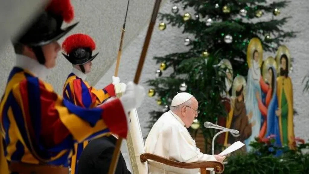Imagem Papa durante Audiencia Geral antes do Natal do artigo Na última Audiência antes do Natal, Papa pede a Jesus pela paz mundial
