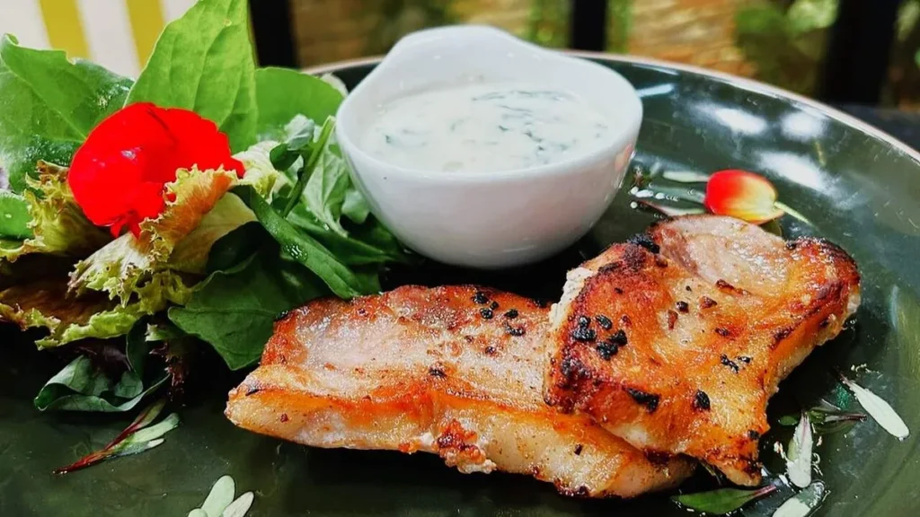 Imagem lombo suino com creme de espinafre sabor de vida do artigo Lombo Suíno com Creme de Espinafre - Sabor de Vida