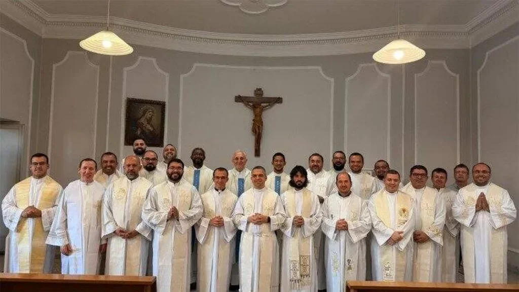 Imagem Acolhida novos residentes Colegio Pio Brasileiro do artigo Novos residentes são acolhidos no Colégio Pio Brasileiro