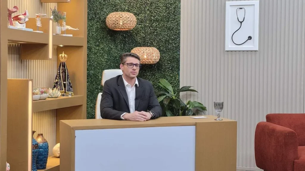 Dr. Rodrigo Gurgel conversa com o atleta paraolímpico Leandro e neurocirurgião Dr. Júlio Pereira no "Você Bem Melhor" neste sábado (20/9), às 16h.