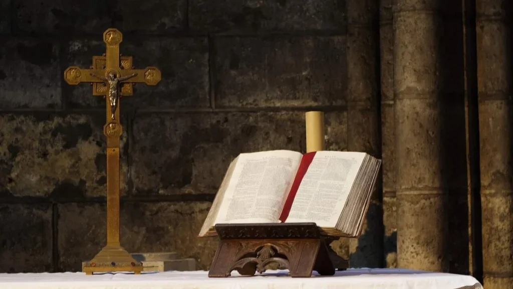 Imagem Biblia do artigo O que a liturgia celebra no mês de Setembro?