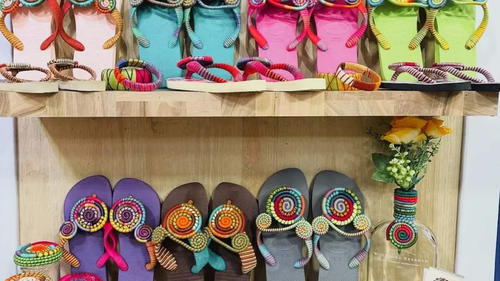 Imagem chinelo com arte em espiral aca voce mesmo do artigo Chinelo em Arte Espiral (Faça e Venda) - Faça Você Mesmo