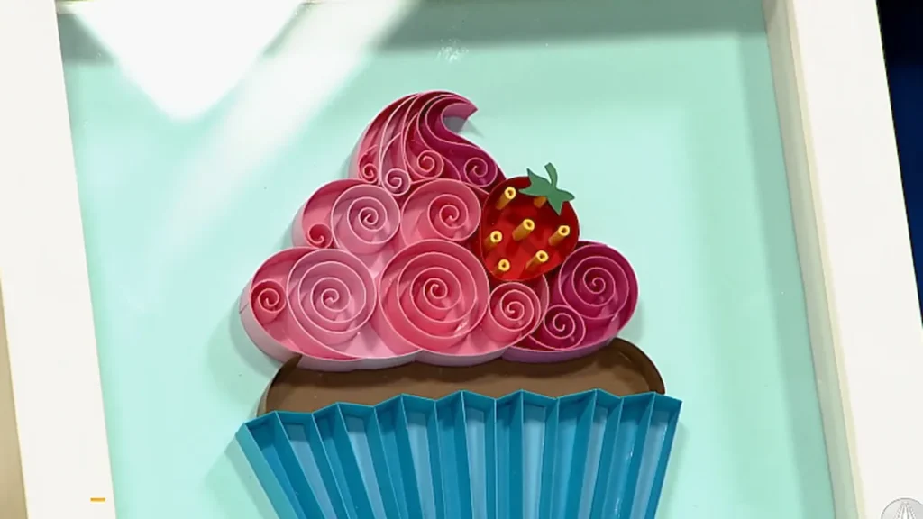 Imagem cupcake em quilling faca voce mesmo do artigo Cupcake em Quilling - Faça Você Mesmo