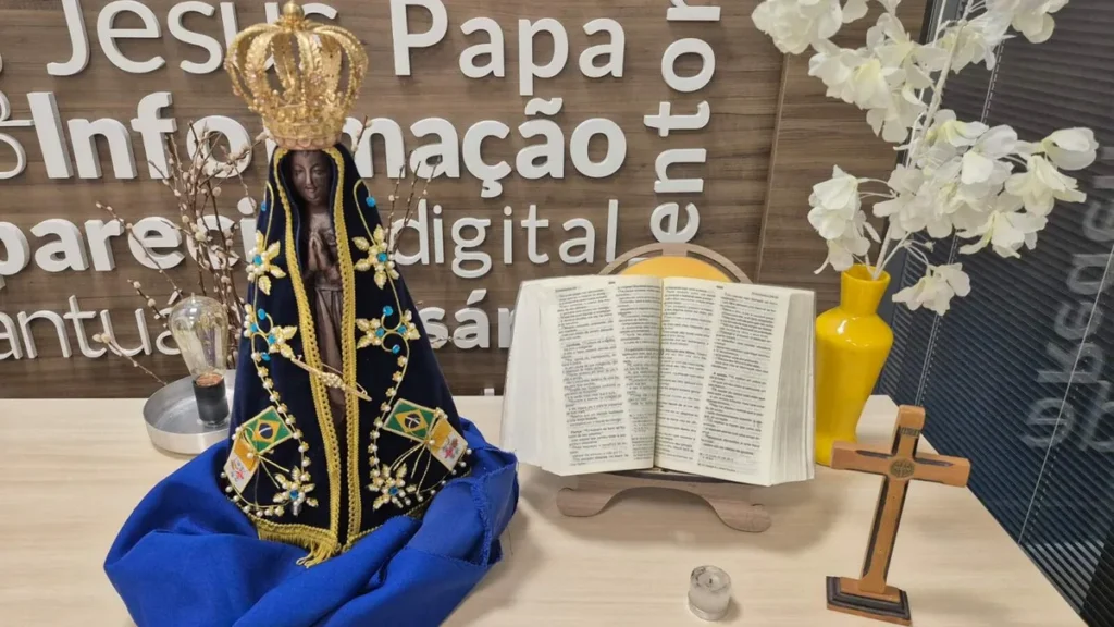 Imagem Altar de Nossa Senhora Aparecida do artigo Com Maria, transforme sua casa em um lugar de oração