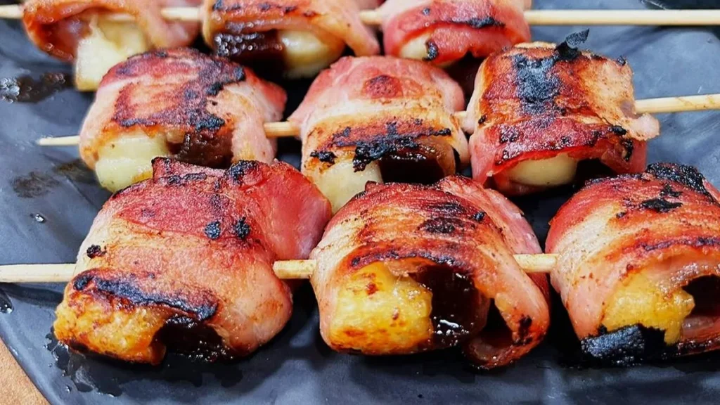 Imagem espetinho 6 10 sbv do artigo Espetinho de Queijo, Bacon e Goiabada e Molho de Pimenta - Sabor de Vida