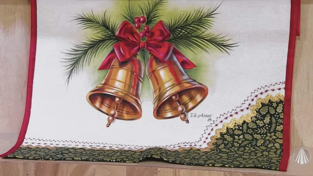 Imagem pano de prato sinos tocando faca voce mesmo do artigo Pintura Natalina em Tecido - Faça Você Mesmo