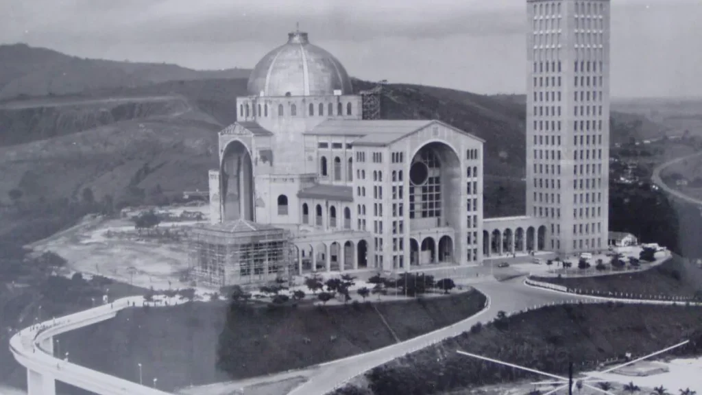 Imagem Construcao do Santuario Nacional do artigo Devoção que constrói: 70 anos do início da nova Basílica