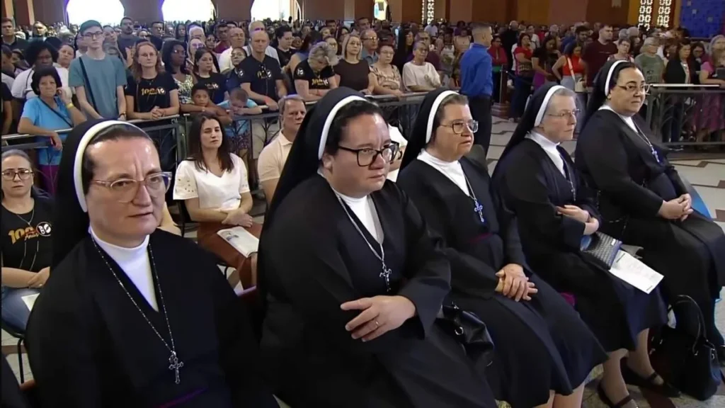 Imagem Irmas Franciscanas da Sagrada Familia de Maria do artigo Congregação celebra 100 anos de missão em Missa no Santuário