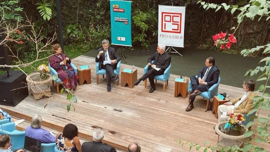 Imagem Seminario de Comunicacao da Arquidiocese do Rio do artigo Dr. Paolo Ruffini: “Somos pluralistas, porque somos católicos”