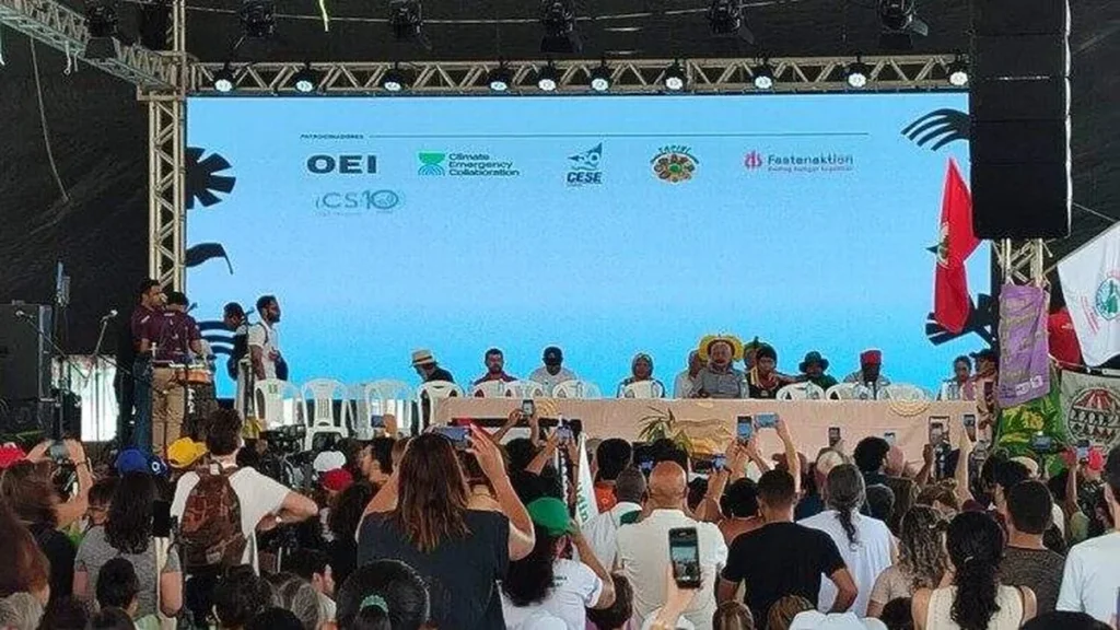 Imagem encerramento da cupula dos pobres na cop30 do artigo COP30: Cúpula dos Povos aponta caminhos de esperança